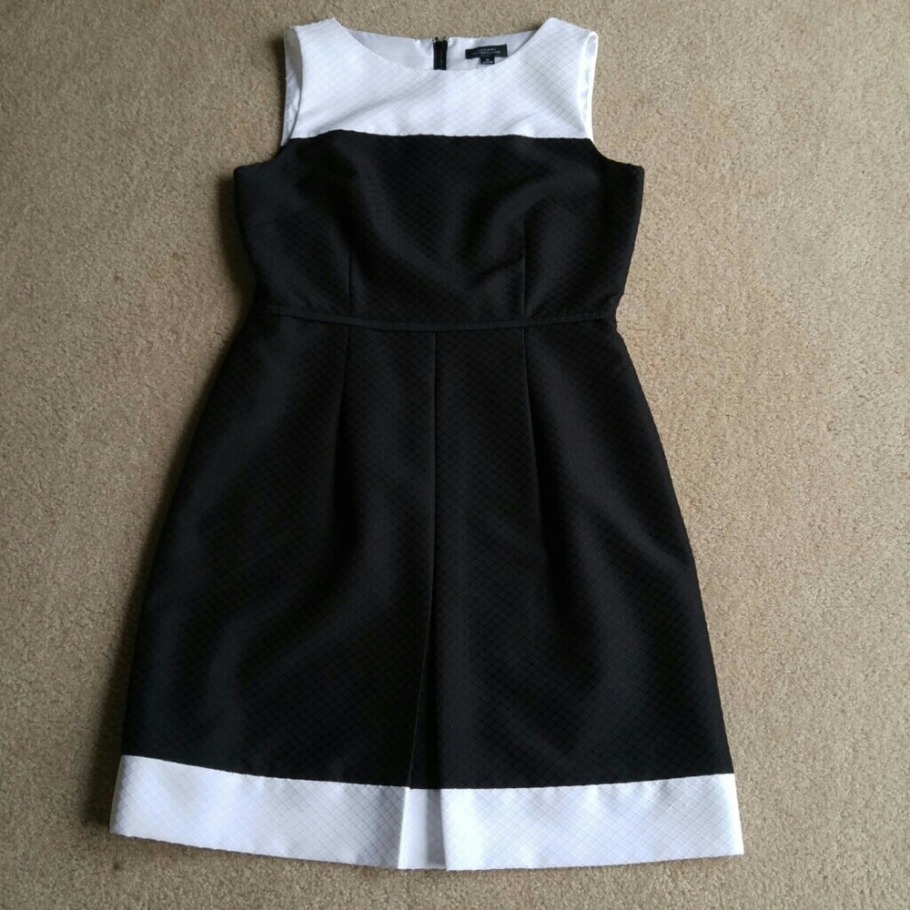 Tahari ASL Black and White Dress
